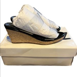 Schutz Arien mid size 6 new in box. Smoke free home.